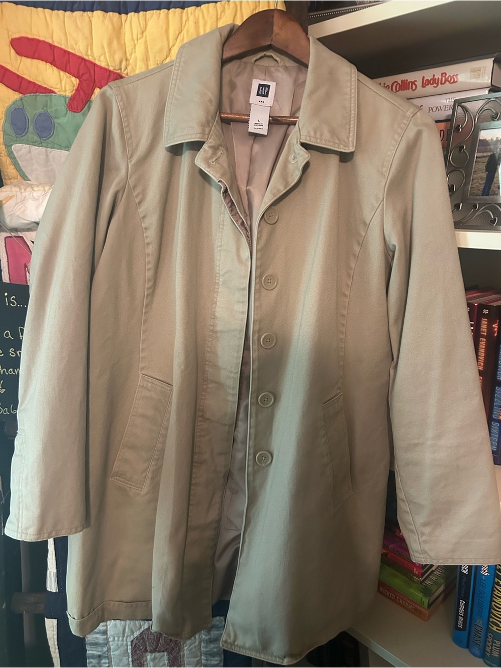 GAP Women's Light Beige Button-Front Trench Jacket